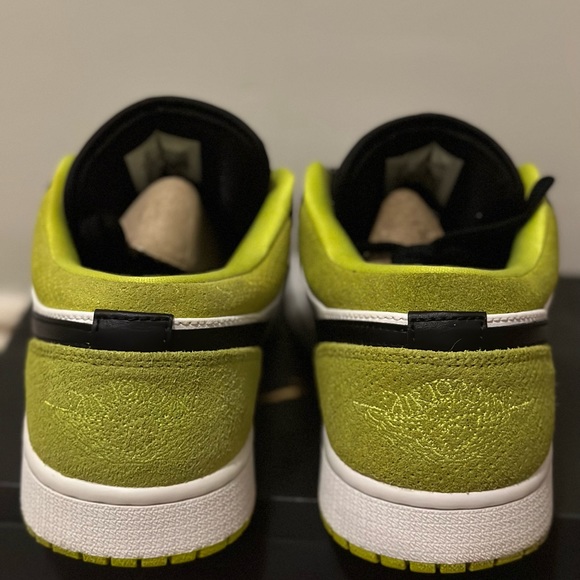 Jordan 1 low “black cyber”, size: 10 , condition: are slightly worn, - Picture 3 of 4